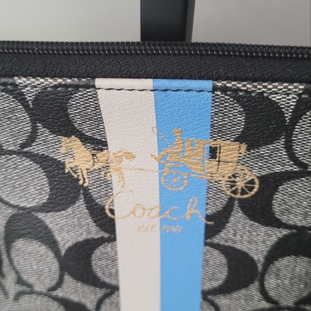 Coach Black and Blue Signature Wristlet - Picture 5 of 8